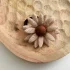 Miniatuur van Haarelastiek - Wollen bloem bruin
